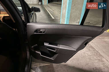 Универсал Opel Astra 2007 в 