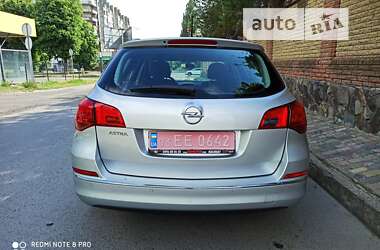 Універсал Opel Astra 2012 в Луцьку