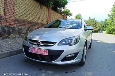 Універсал Opel Astra 2012 в Луцьку