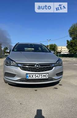 Універсал Opel Astra 2018 в Харкові
