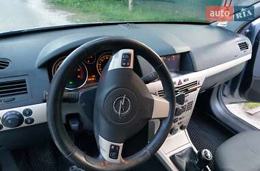 Универсал Opel Astra 2007 в 
