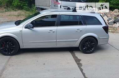 Универсал Opel Astra 2005 в 