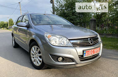 Универсал Opel Astra 2008 в Луцке