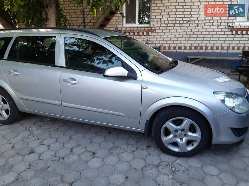 Універсал Opel Astra 2007 в Кропивницькому