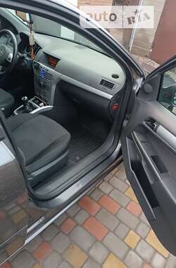Универсал Opel Astra 2009 в 