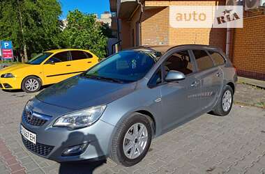 Универсал Opel Astra 2010 в Тернополе