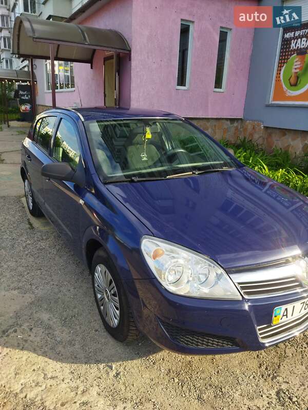 Хэтчбек Opel Astra 2007 в Киеве