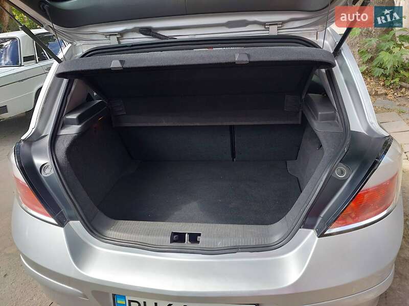 Хэтчбек Opel Astra 2004 в Болграде фото 9 Хэтчбек Opel Astra 2004 в Болграде