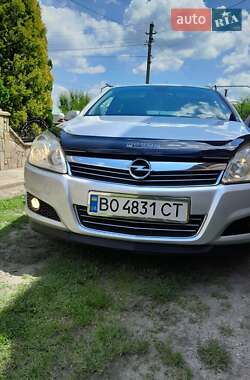 Универсал Opel Astra 2007 в 