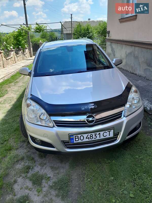 Универсал Opel Astra 2007 в 