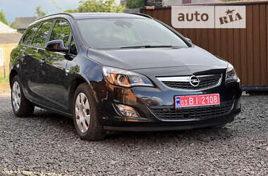 Универсал Opel Astra 2012 в Рожище
