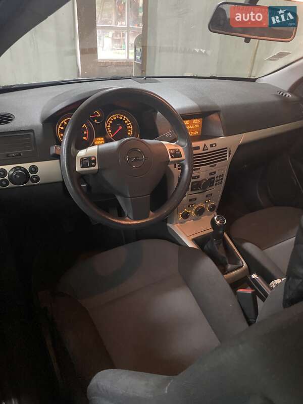 Opel Astra 2008