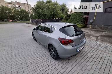 Хэтчбек Opel Astra 2010 в Ужгороде