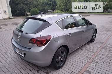 Хэтчбек Opel Astra 2010 в Ужгороде