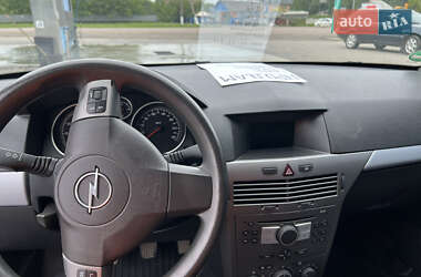 Универсал Opel Astra 2004 в 