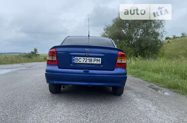 Седан Opel Astra 2006 в Тернополе