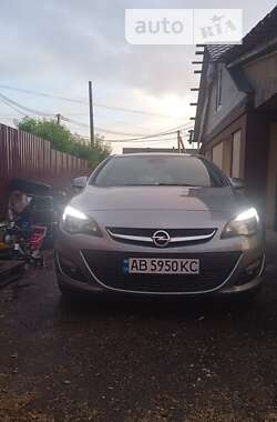 Хетчбек Opel Astra 2015 в Хмільнику