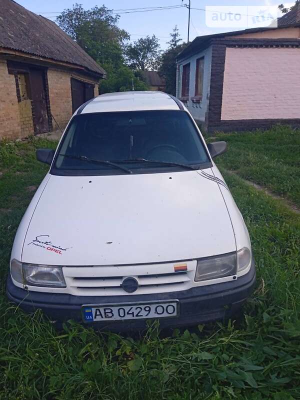 Універсал Opel Astra 1993 в Вінниці