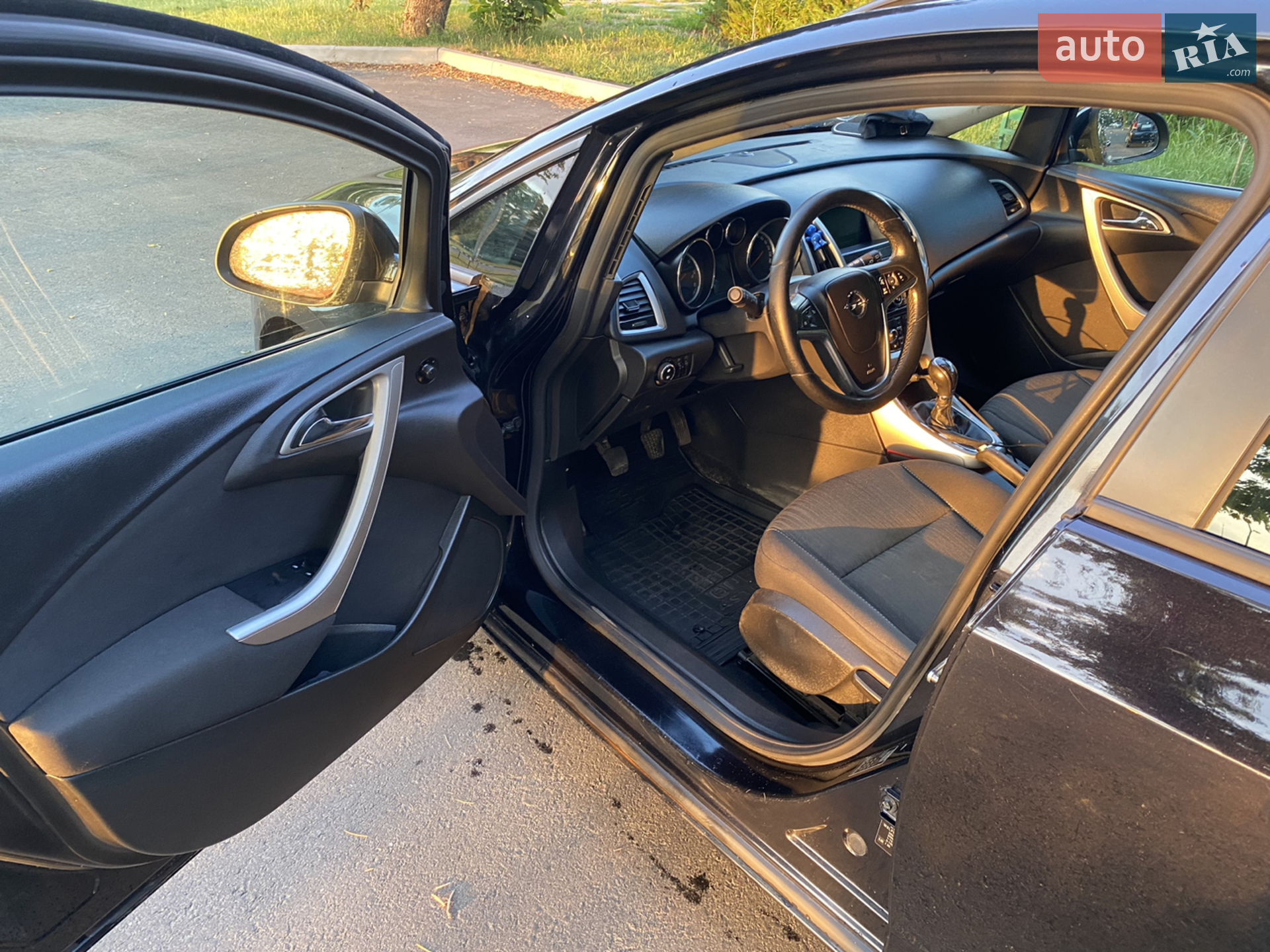 2011 Opel Astra - мініатюра 40