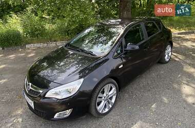 Хетчбек Opel Astra 2010 в Радивиліві