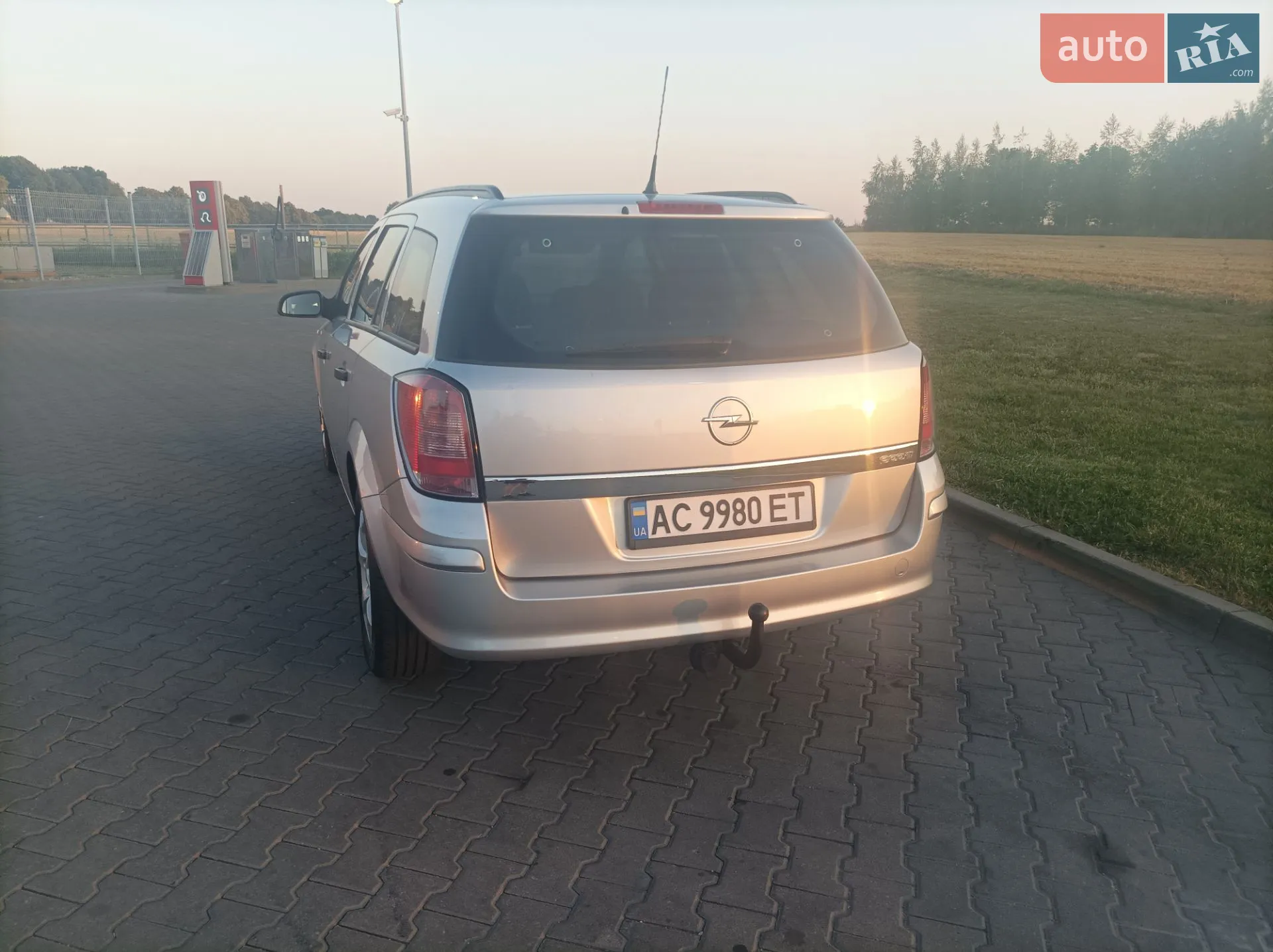 2010 Opel Astra - мініатюра 6