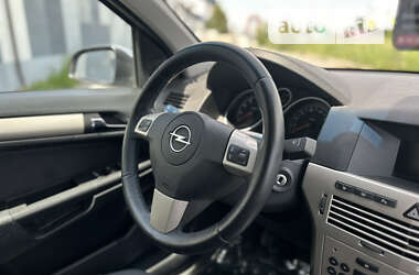 Универсал Opel Astra 2008 в Виннице