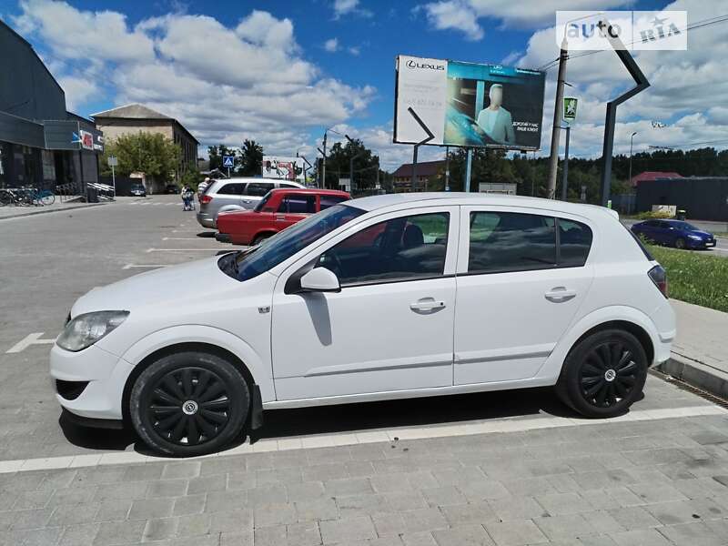 Хетчбек Opel Astra 2008 в Івано-Франківську