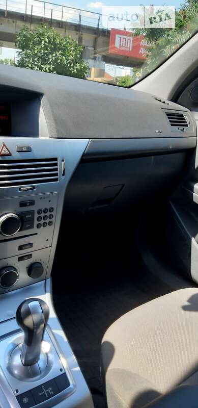 Хетчбек Opel Astra 2013 в Черкасах