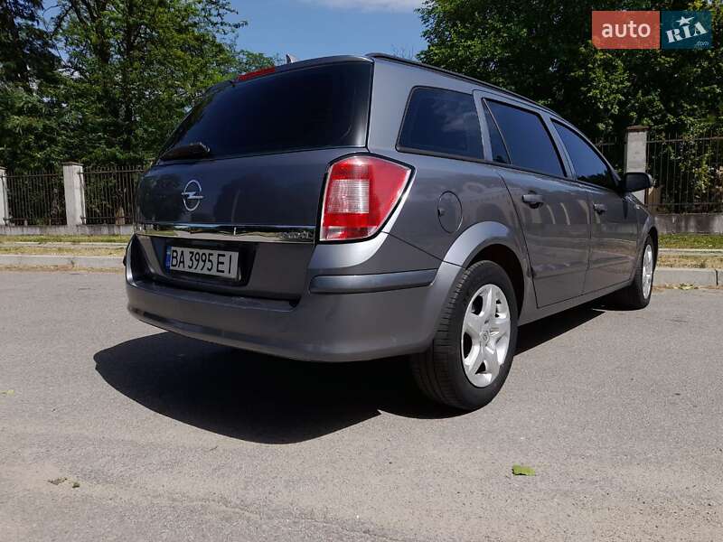 Универсал Opel Astra 2008 в Кропивницком