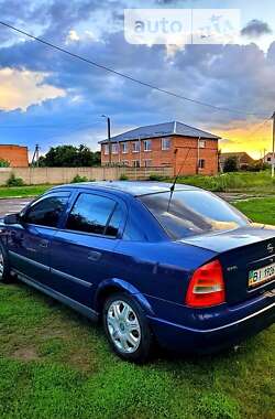 Седан Opel Astra 2003 в Зіньківі