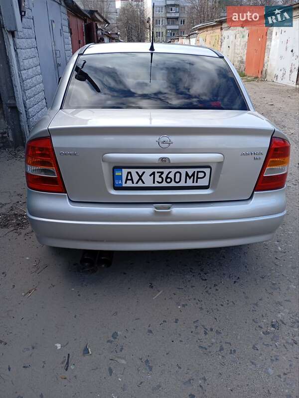 Седан Opel Astra 2004 в Харкові