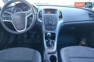 Седан Opel Astra 2016 в 