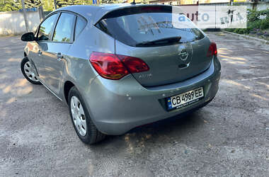 Хэтчбек Opel Astra 2010 в Чернигове