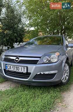 Хэтчбек Opel Astra 2006 в 