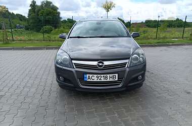 Универсал Opel Astra 2009 в Луцке