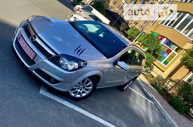 Універсал Opel Astra 2006 в Києві