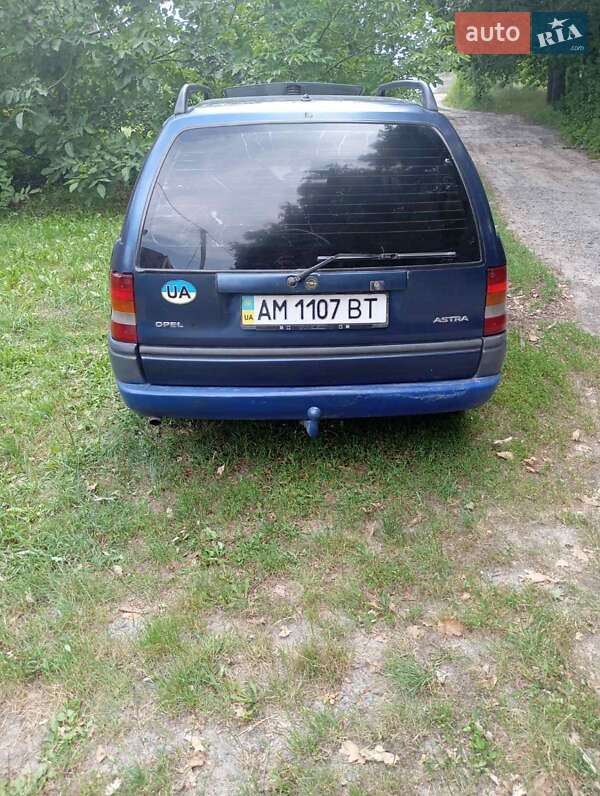 Универсал Opel Astra 1992 в Киеве