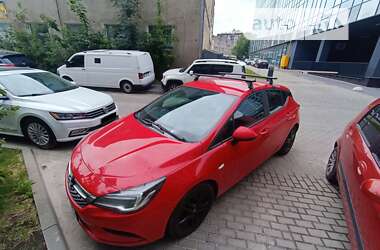 Хетчбек Opel Astra 2016 в Львові