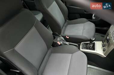 Седан Opel Astra 2008 в 
