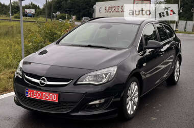 Универсал Opel Astra 2015 в Луцке