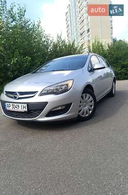Універсал Opel Astra 2013 в 