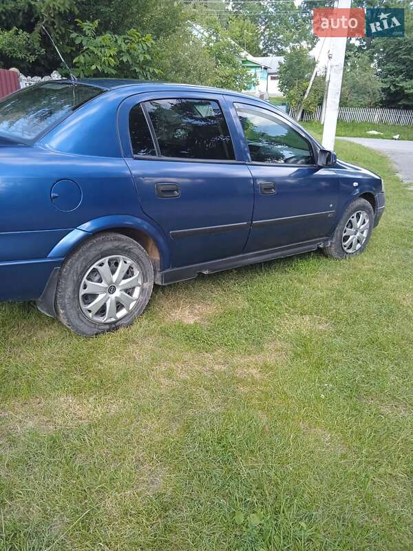 Седан Opel Astra 2002 в Шумске фото 7 Седан Opel Astra 2002 в Шумске