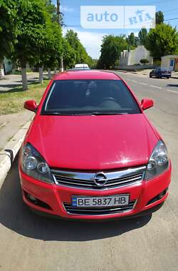 Хетчбек Opel Astra 2012 в Первомайську