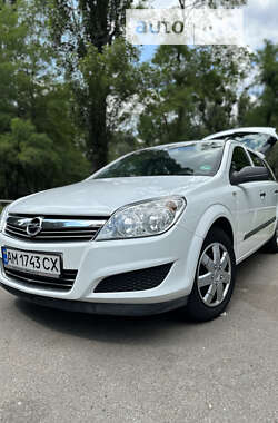 Універсал Opel Astra 2009 в Звягелі