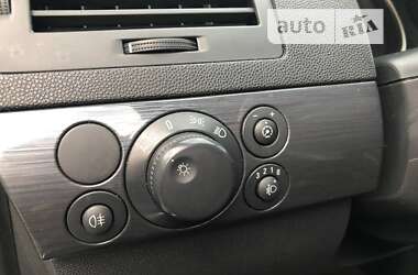 Хетчбек Opel Astra 2004 в 