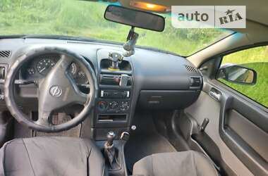 Седан Opel Astra 2006 в 