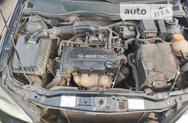 Седан Opel Astra 2006 в 
