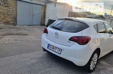 Хэтчбек Opel Astra 2010 в Киеве