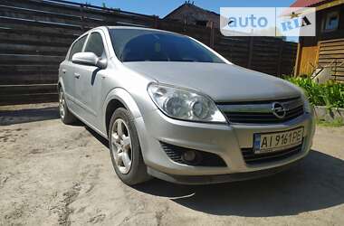 Хэтчбек Opel Astra 2008 в Боярке