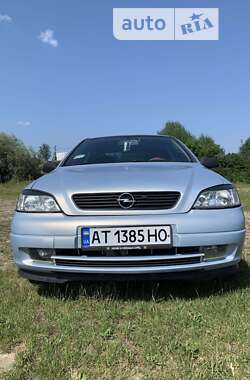Седан Opel Astra 2004 в Коломые